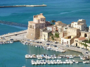 Casa Linda, Castellammare Del Golfo